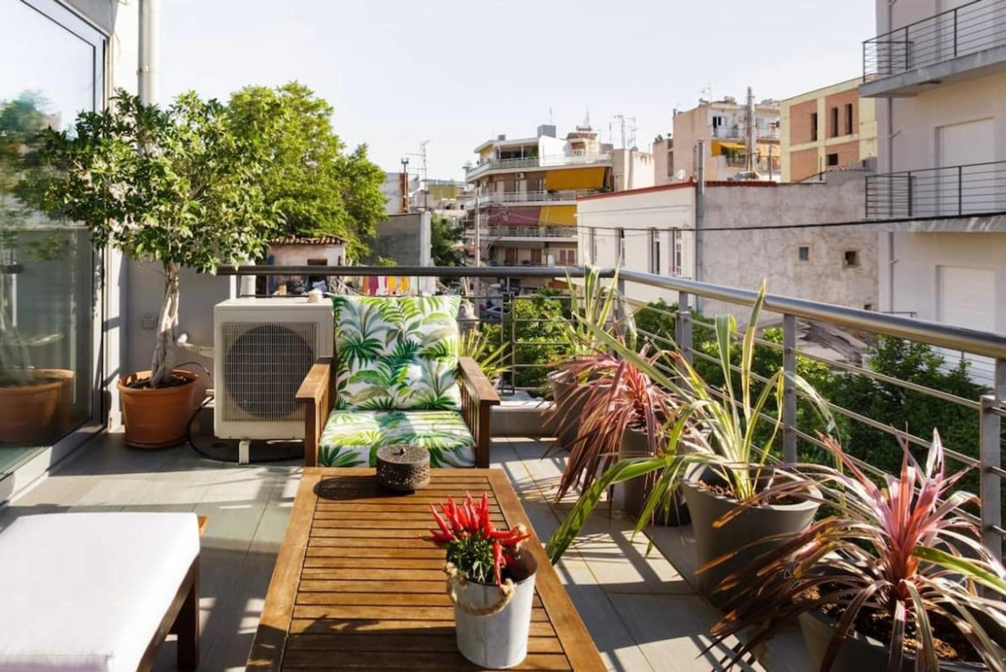Stylish Boutique Loft With Private Balcony Apartment Атина Екстериор снимка