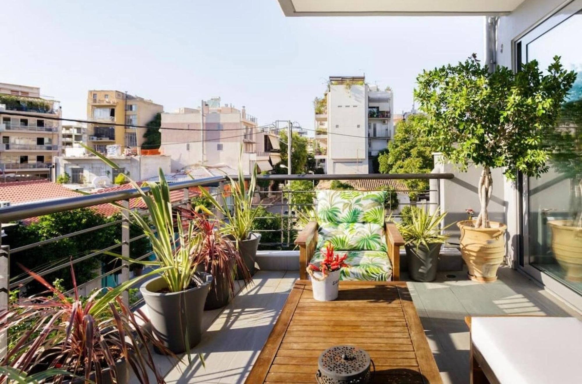 Stylish Boutique Loft With Private Balcony Apartment Атина Екстериор снимка