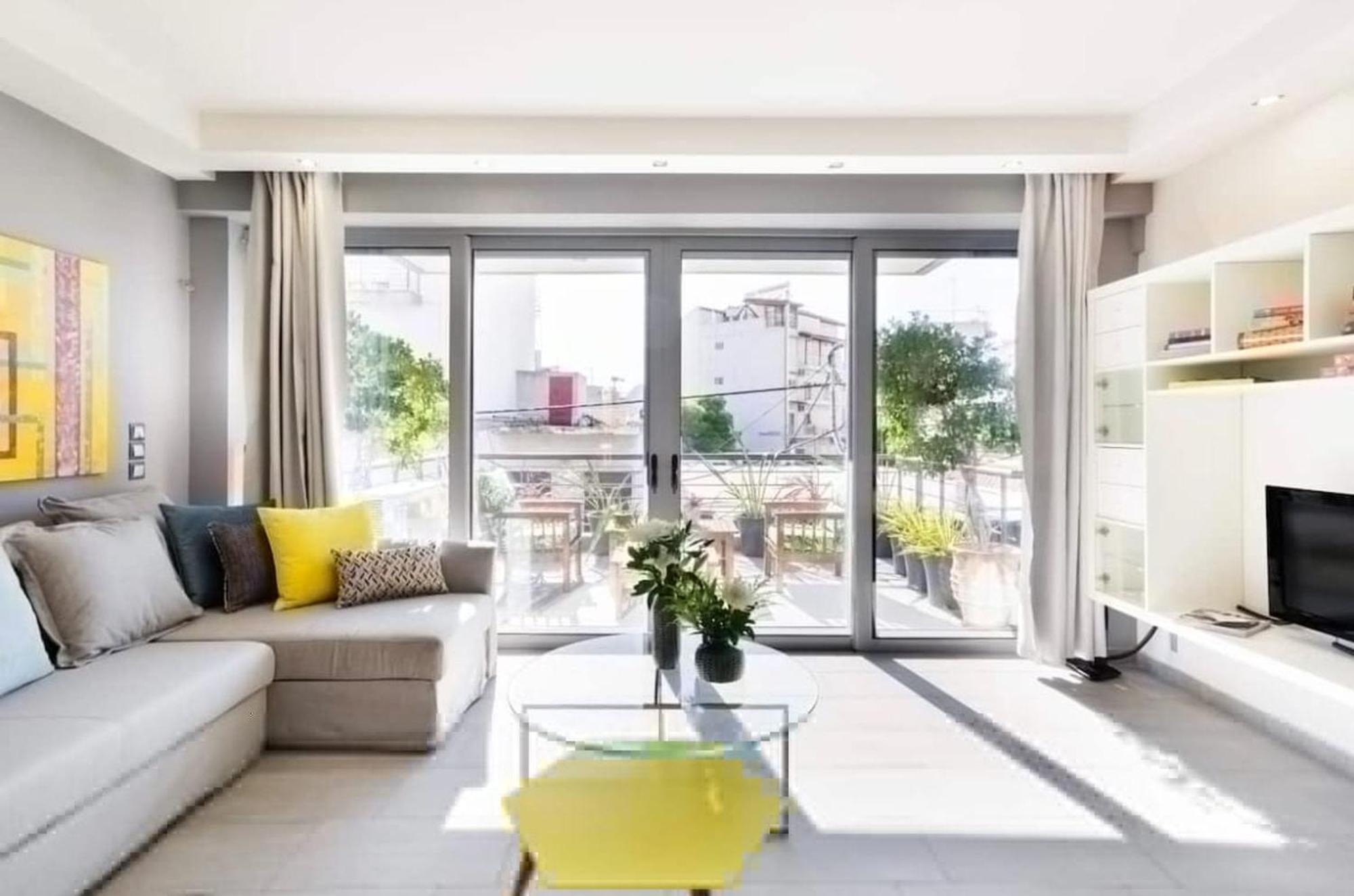 Stylish Boutique Loft With Private Balcony Apartment Атина Екстериор снимка